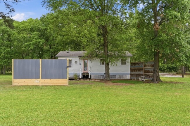 Building Photo - 11757 Calvary Rd