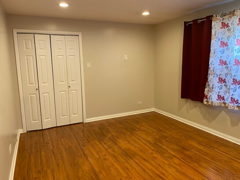 extra storage living room area - 3174 W Meadow Lane Dr