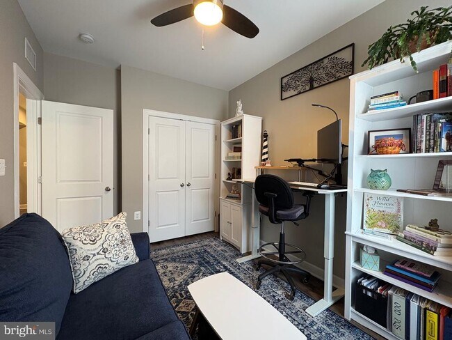Building Photo - 7318 Mountaineer Dr