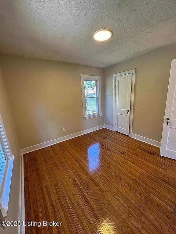 Building Photo - 30 Bluegrass Ct