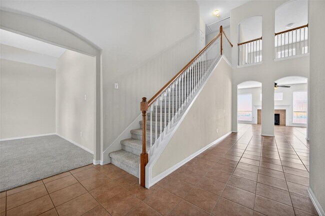 Building Photo - 15411 Redbud Dale Ct