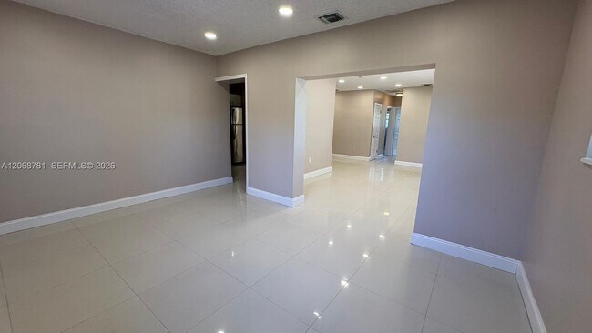 Building Photo - 251 N 68th Terrace