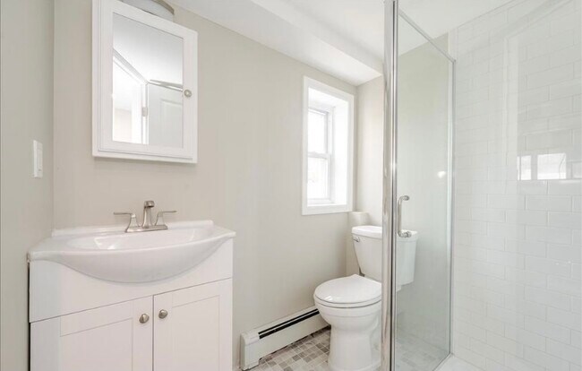 Building Photo - 750 Tanglewood Rd