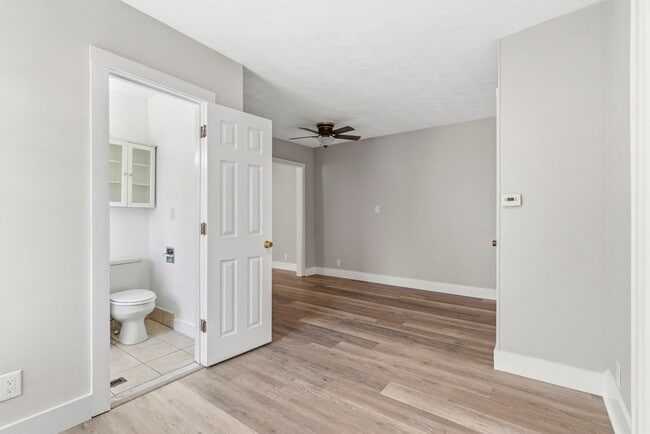 Building Photo - 3 Bedroom | 2 Bathroom | Springfield MO