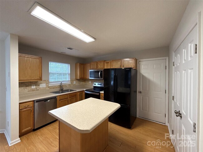 Building Photo - 9806 Baxter Caldwell Dr
