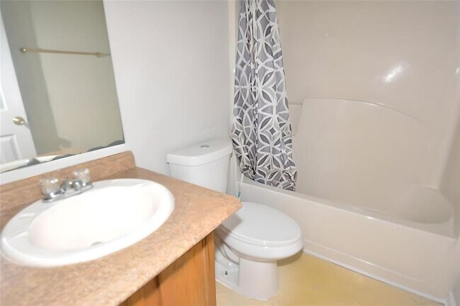 Building Photo - 2172 Cold Springs Cir