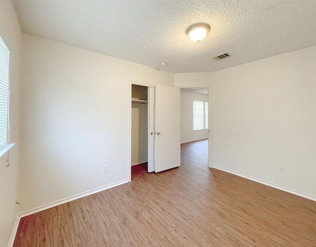 Building Photo - 2812 High Point Cove