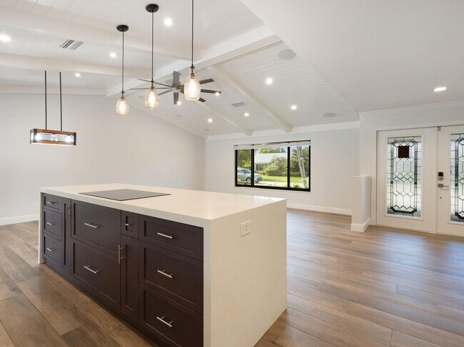 Building Photo - 19508 Hampton Dr