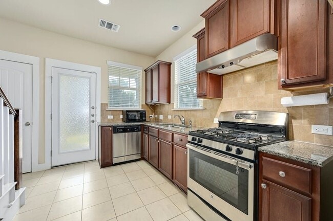 Building Photo - 7512 Easy Wind Dr