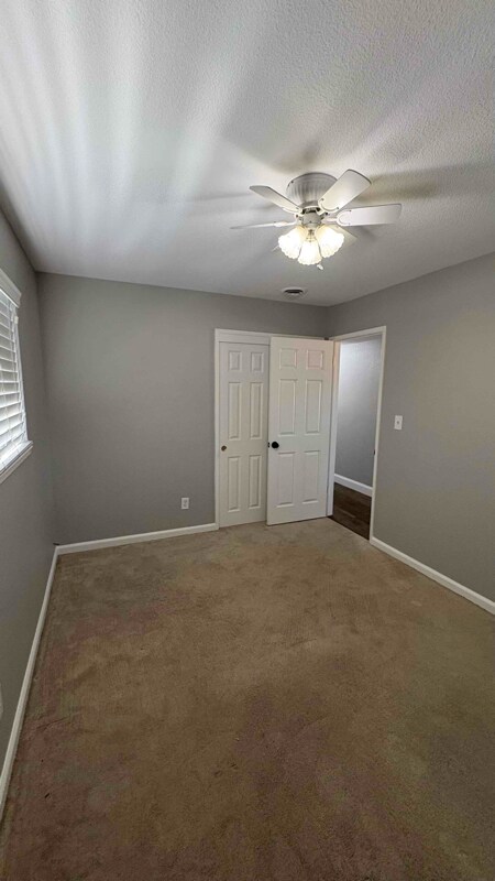 Building Photo - 2308 Aladdin Way