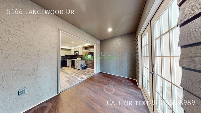 Building Photo - 5166 Lancewood Dr