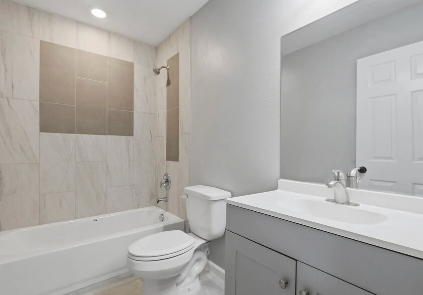 Building Photo - 1197 Chisolm Trail