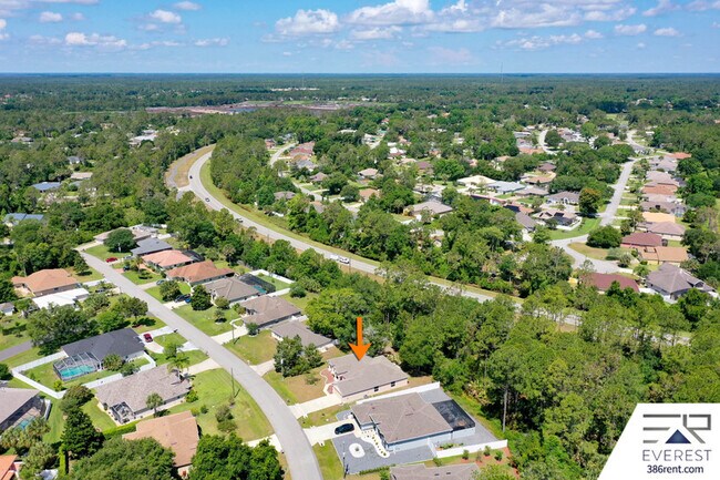 Building Photo - 96 Whispering Pine Dr