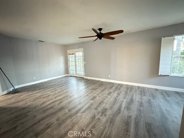 Building Photo - 8982 Dahlia Dr