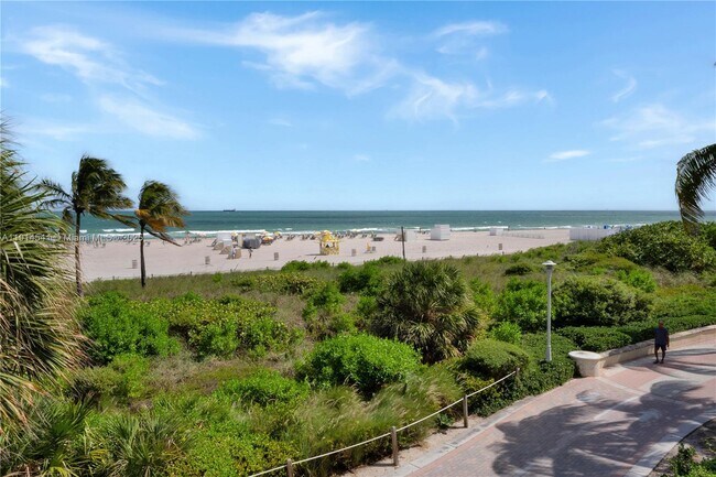 Building Photo - 100 Lincoln Rd