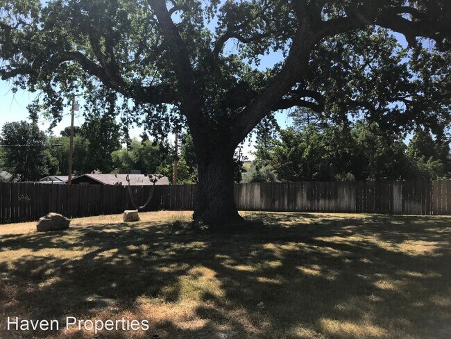 Building Photo - 3 br, 2 bath House - 22615 J St.