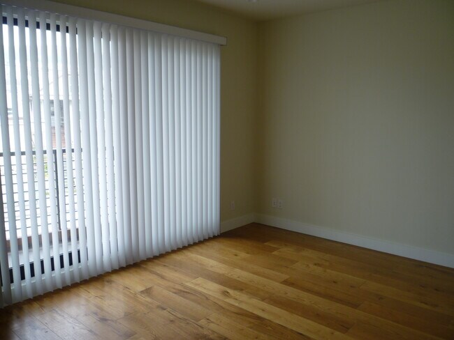 Bedroom - 555 Ellington Ave