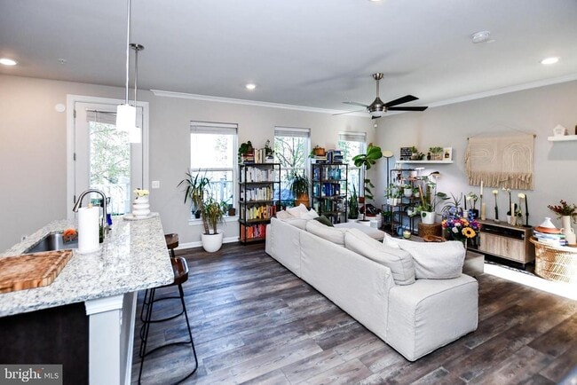 Building Photo - 5692 Stephanie Tessa Way