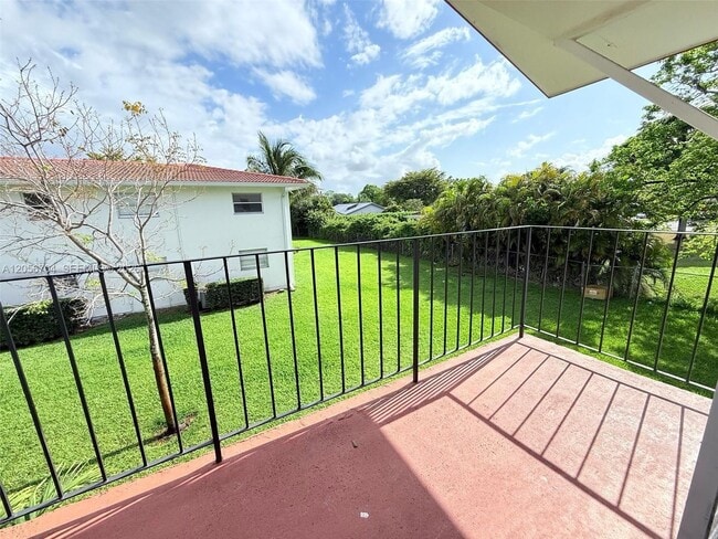 Building Photo - 3100 Coral Springs Dr