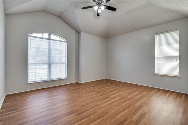 Building Photo - 2401 Redfield Dr