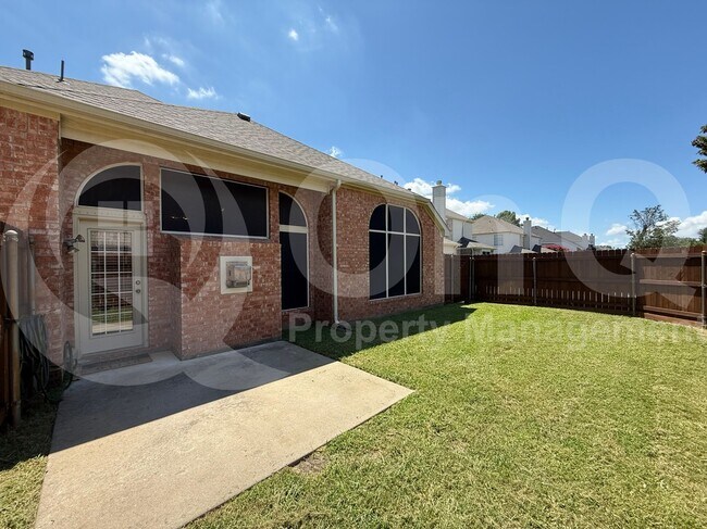Building Photo - 7821 Aqua Vista Dr