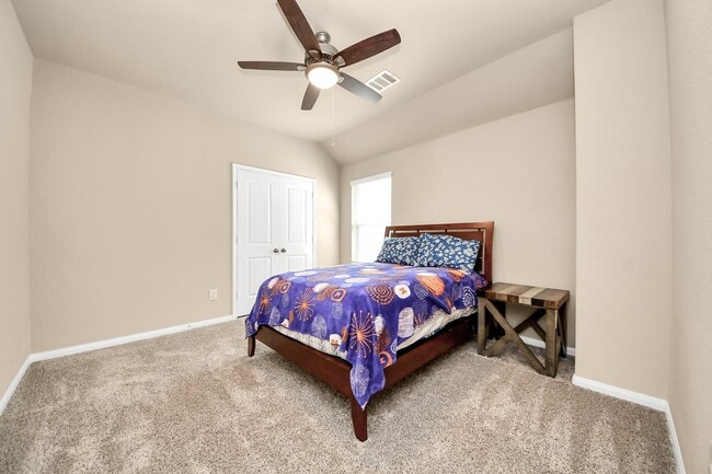 Building Photo - 29482 Westhope Dr