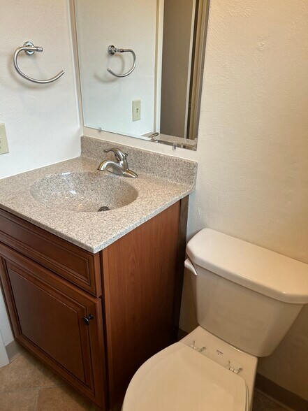 ½ Bath - 108 Oak Rd