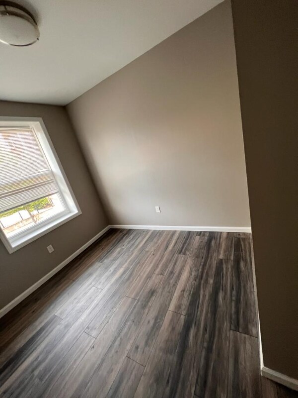 Building Photo - 38 Winans St