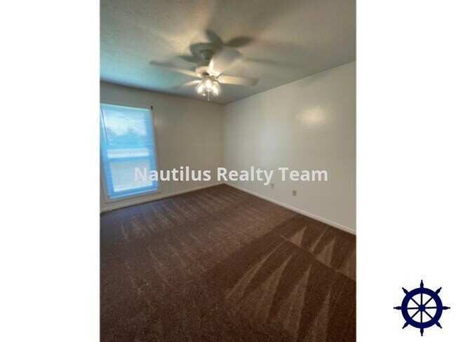 Building Photo - 3134 Lawton Ct