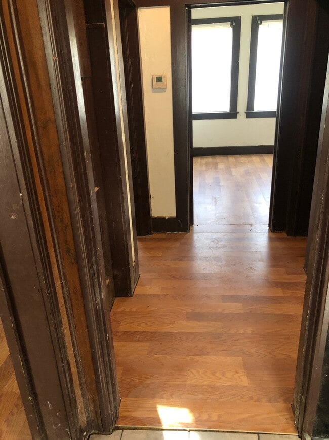 Building Photo - 649 Fulton Ave SW