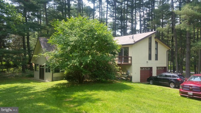 Building Photo - 10169 Green Clover Dr