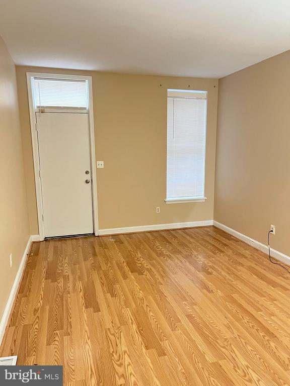 Building Photo - 516 N Patterson Park Ave