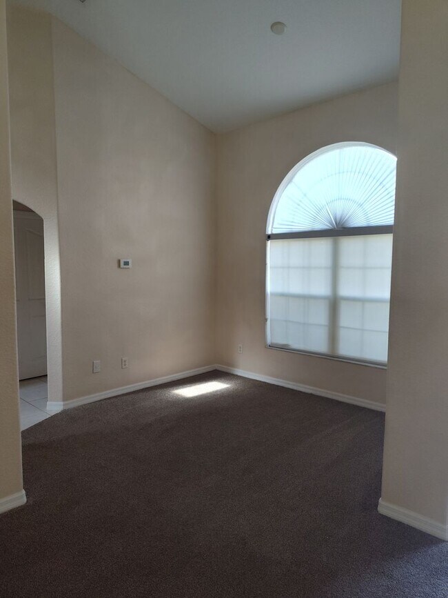 Building Photo - Oak Crest – 4BR/3BA Home with Covered Pati...