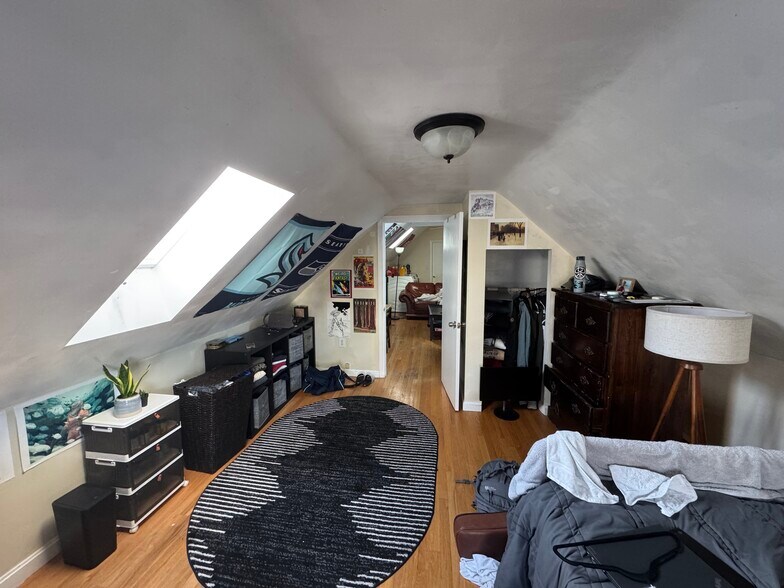 Building Photo - 1 Sachem St