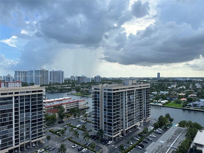 Building Photo - 1985 S Ocean Dr