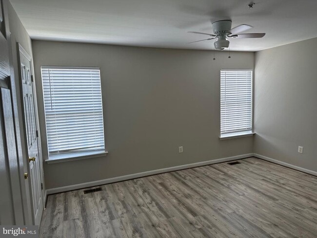 Building Photo - 1655 Fallowfield Ct