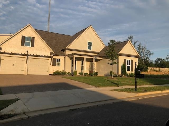 Building Photo - 1302 Belfair Dr