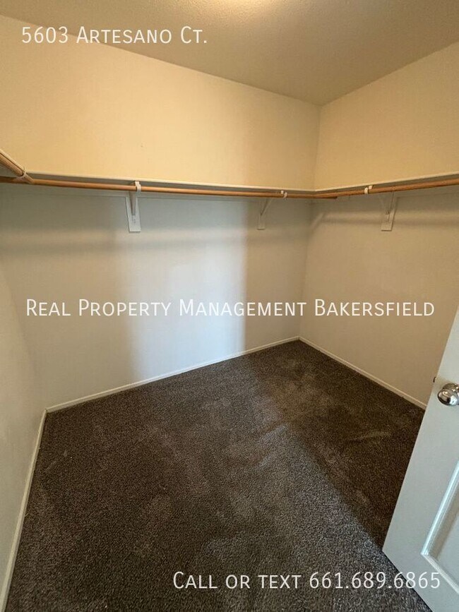 Building Photo - 5603 Artesano Ct