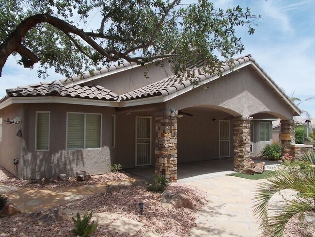 Building Photo - 8317 W Jeremiahs Lodge Ave