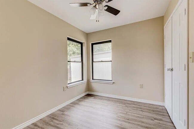 Building Photo - 1316 Royster Rd