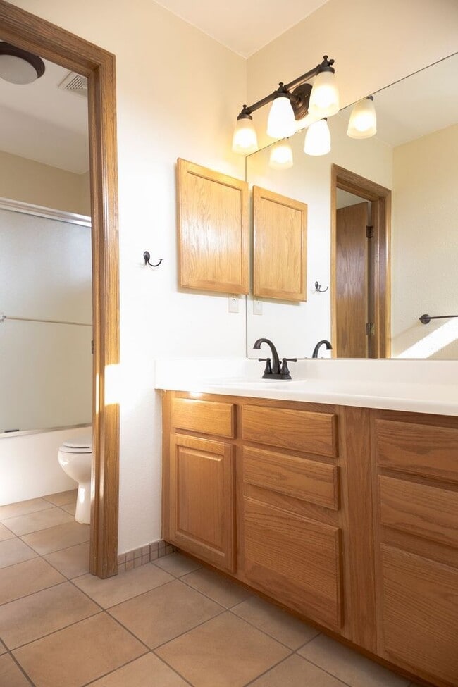 Building Photo - Home backing to foothills