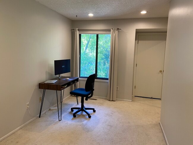 Building Photo - 3620 Independence Ave S