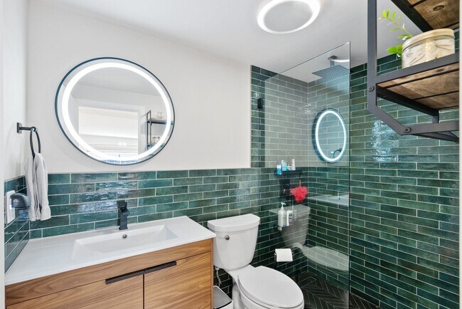 Building Photo - Designer 4BR Retreat with Pool, Indoor-Outdoor Living, and Prime Menlo Park Location