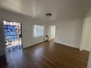 Building Photo - 623 W Gage Ave
