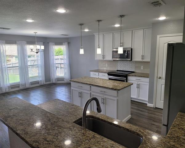 Building Photo - 10524 Bear Creek Trail