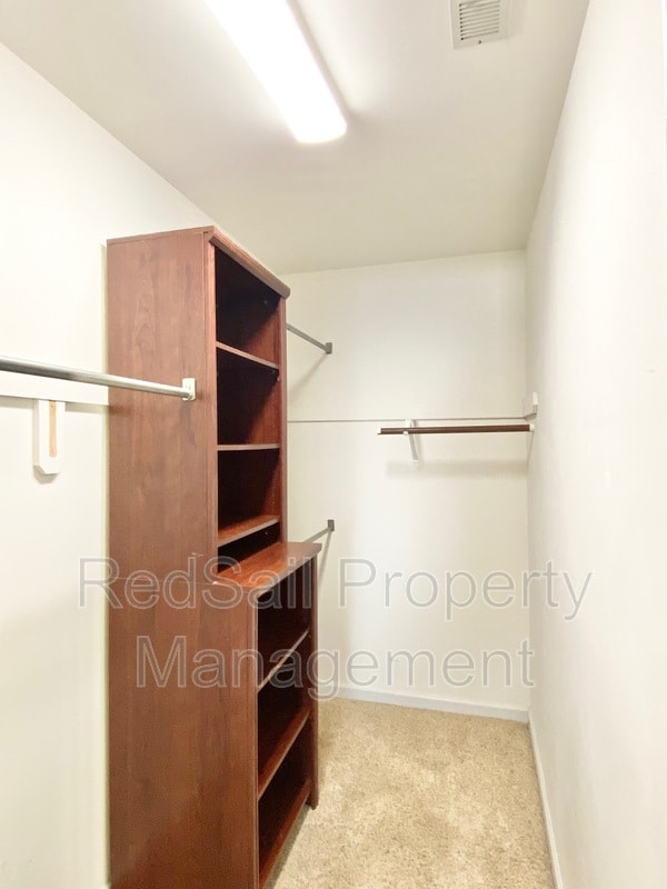 Building Photo - 203 Monty Manor