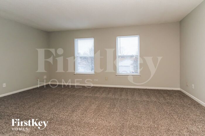 Building Photo - 1911 Dutch Elm Dr