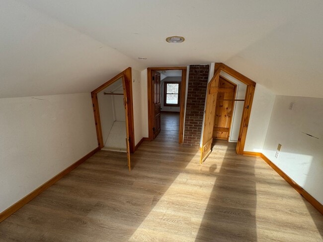 Building Photo - Charming Two-Bedroom Home in a Peaceful Wooded Setting