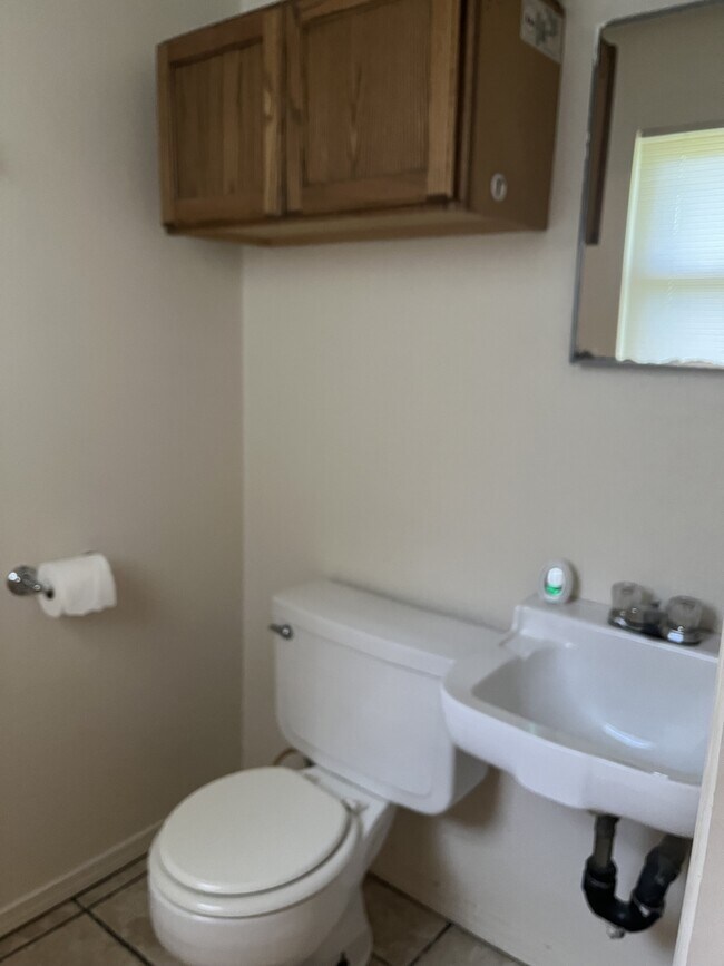 Building Photo - 107 Gamma Cir