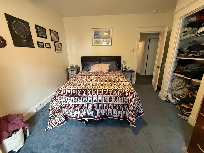 Building Photo - 5921-5923 Nicholson Street